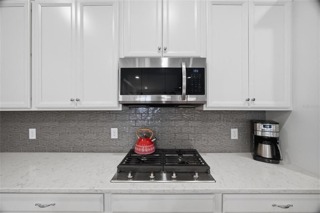 For Sale: $395,000 (3 beds, 2 baths, 1982 Square Feet)