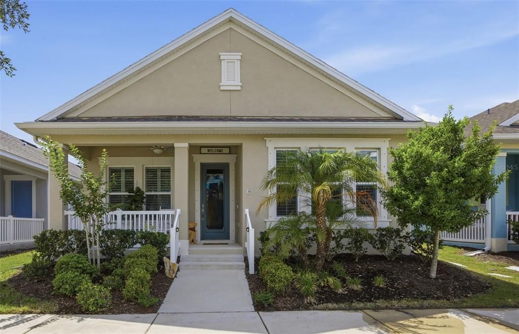 For Sale: $395,000 (3 beds, 2 baths, 1982 Square Feet)