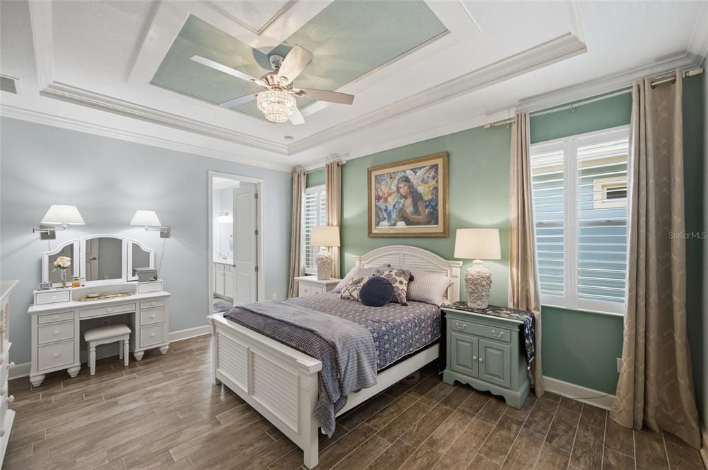 For Sale: $395,000 (3 beds, 2 baths, 1982 Square Feet)
