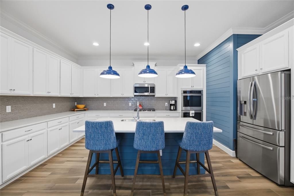 For Sale: $395,000 (3 beds, 2 baths, 1982 Square Feet)