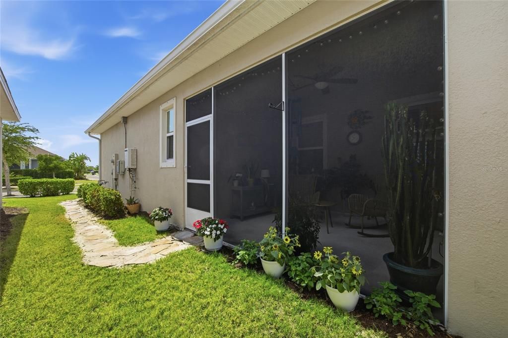 For Sale: $395,000 (3 beds, 2 baths, 1982 Square Feet)