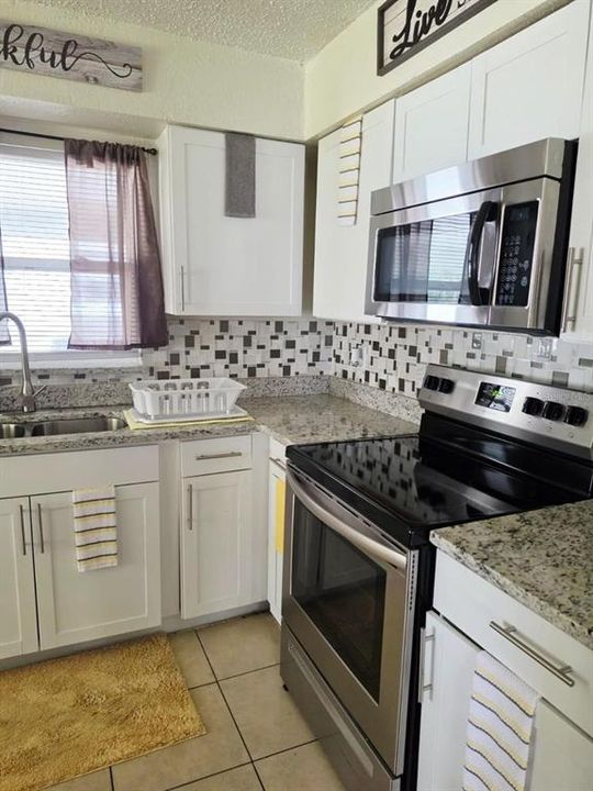 На продажу: $206,600 (3 спален, 1 ванн, 1026 Квадратных фут)