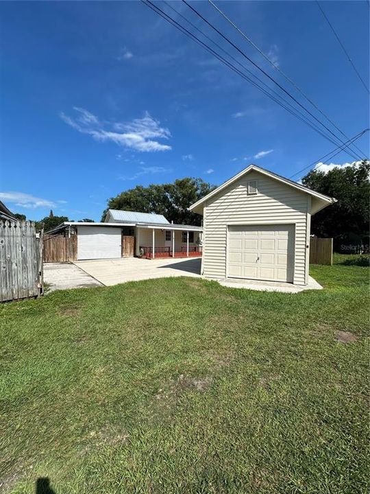 For Sale: $269,900 (2 beds, 1 baths, 800 Square Feet)