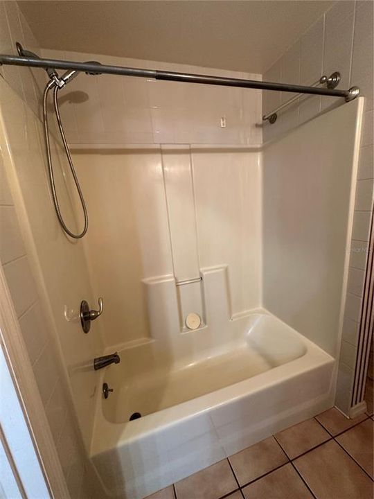 For Sale: $269,900 (2 beds, 1 baths, 800 Square Feet)