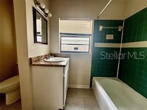 В аренду: $1,850 (2 спален, 1 ванн, 1078 Квадратных фут)