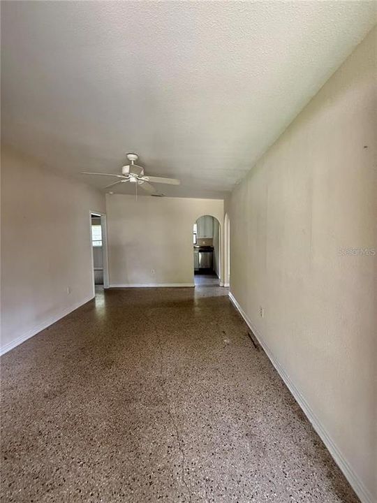 В аренду: $1,850 (2 спален, 1 ванн, 1078 Квадратных фут)