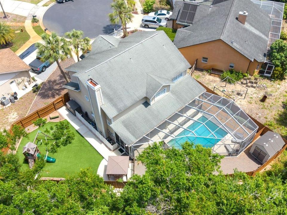Activo con contrato: $479,000 (5 camas, 2 baños, 2351 Pies cuadrados)