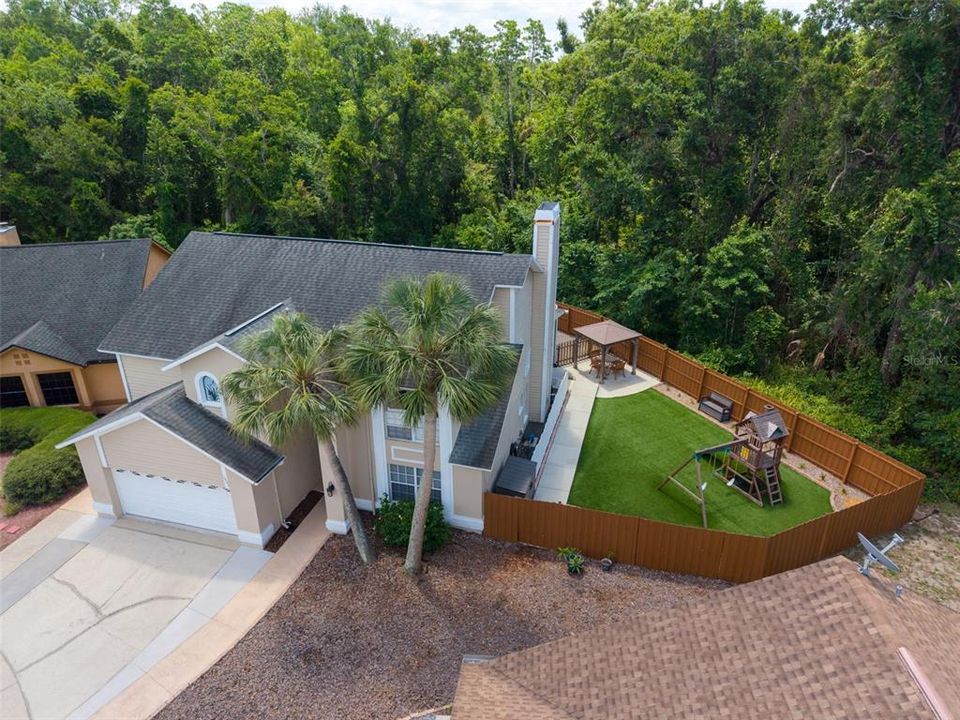 Activo con contrato: $479,000 (5 camas, 2 baños, 2351 Pies cuadrados)