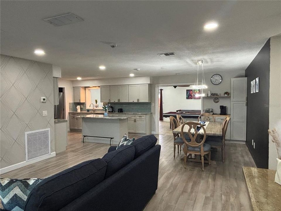 Active With Contract: $429,000 (3 beds, 2 baths, 1840 Square Feet)