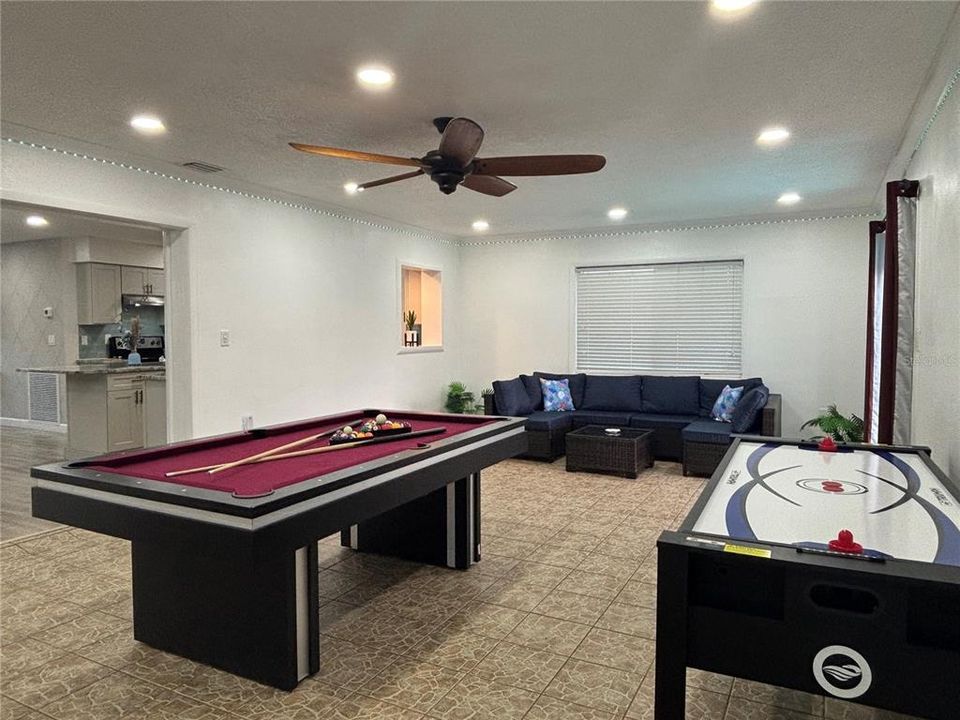 Active With Contract: $429,000 (3 beds, 2 baths, 1840 Square Feet)
