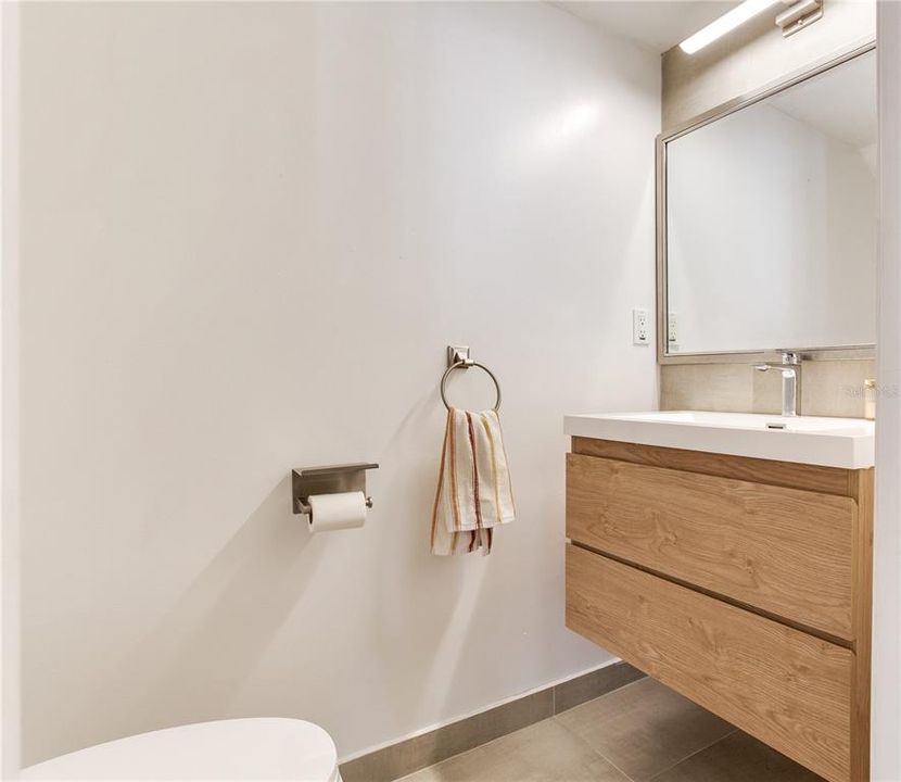 For Sale: $1,695,000 (3 beds, 2 baths, 2705 Square Feet)