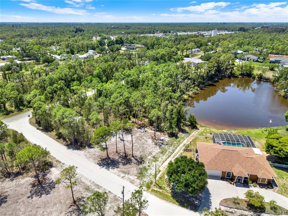 На продажу: $60,000 (0.32 acres)