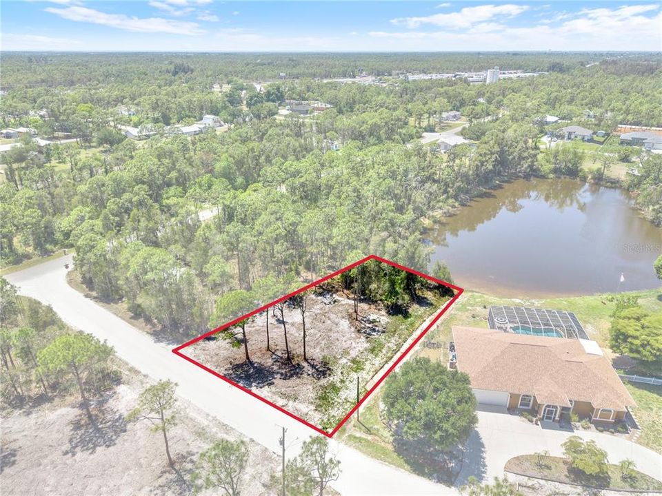На продажу: $60,000 (0.32 acres)