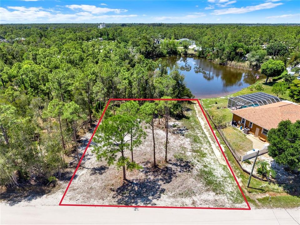 На продажу: $60,000 (0.32 acres)