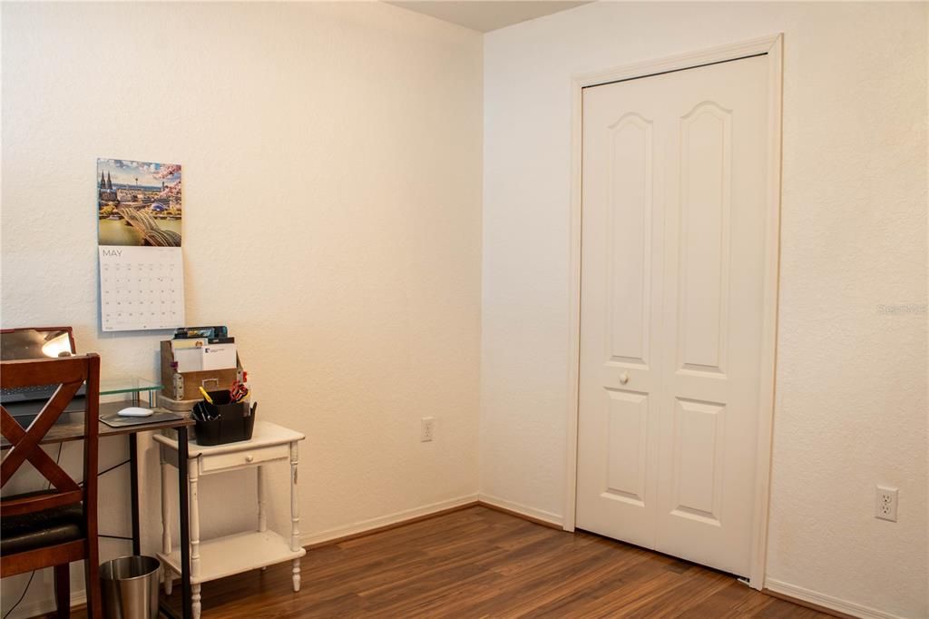 Activo con contrato: $274,900 (3 camas, 2 baños, 1472 Pies cuadrados)