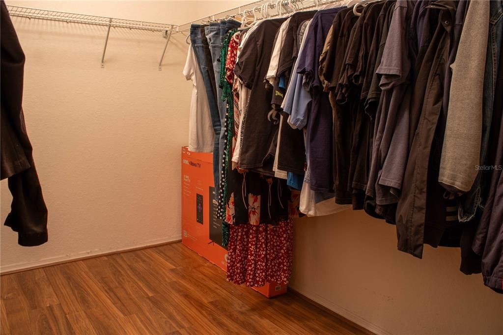 Activo con contrato: $274,900 (3 camas, 2 baños, 1472 Pies cuadrados)