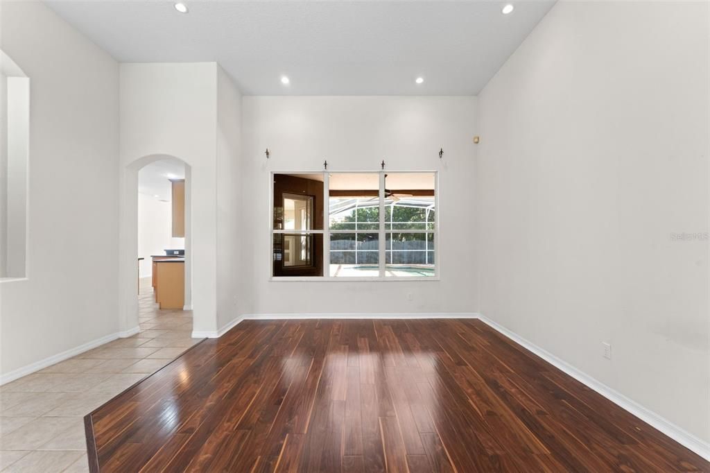 For Sale: $580,000 (4 beds, 3 baths, 2578 Square Feet)