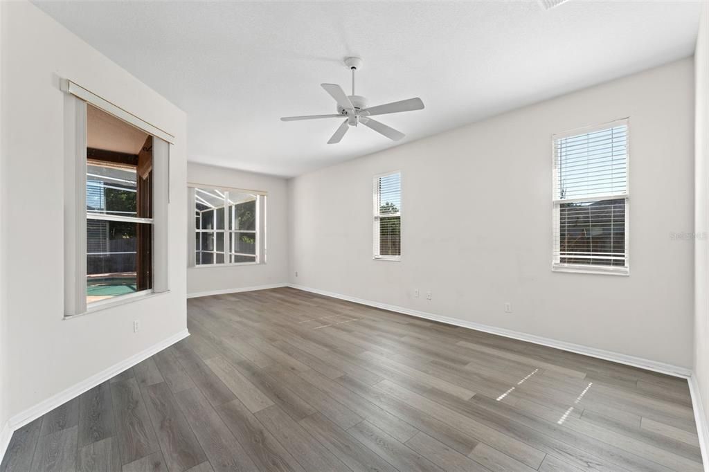 For Sale: $580,000 (4 beds, 3 baths, 2578 Square Feet)