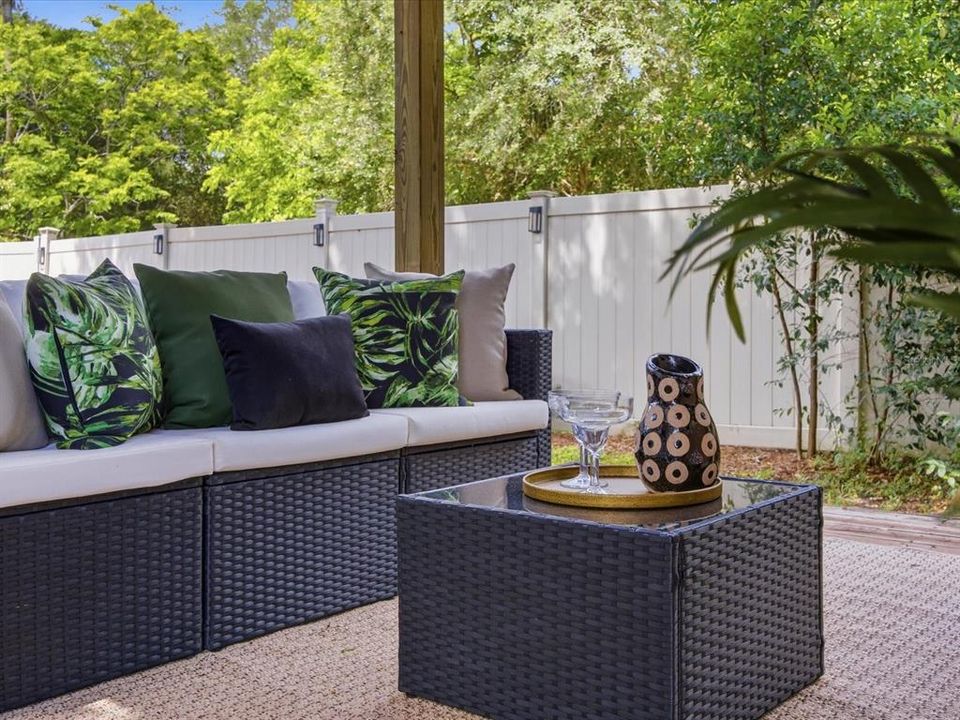 En Venta: $579,000 (4 camas, 2 baños, 1660 Pies cuadrados)