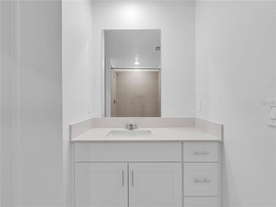 For Rent: $2,650 (5 beds, 3 baths, 2200 Square Feet)