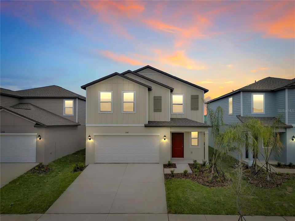 For Rent: $2,650 (5 beds, 3 baths, 2200 Square Feet)