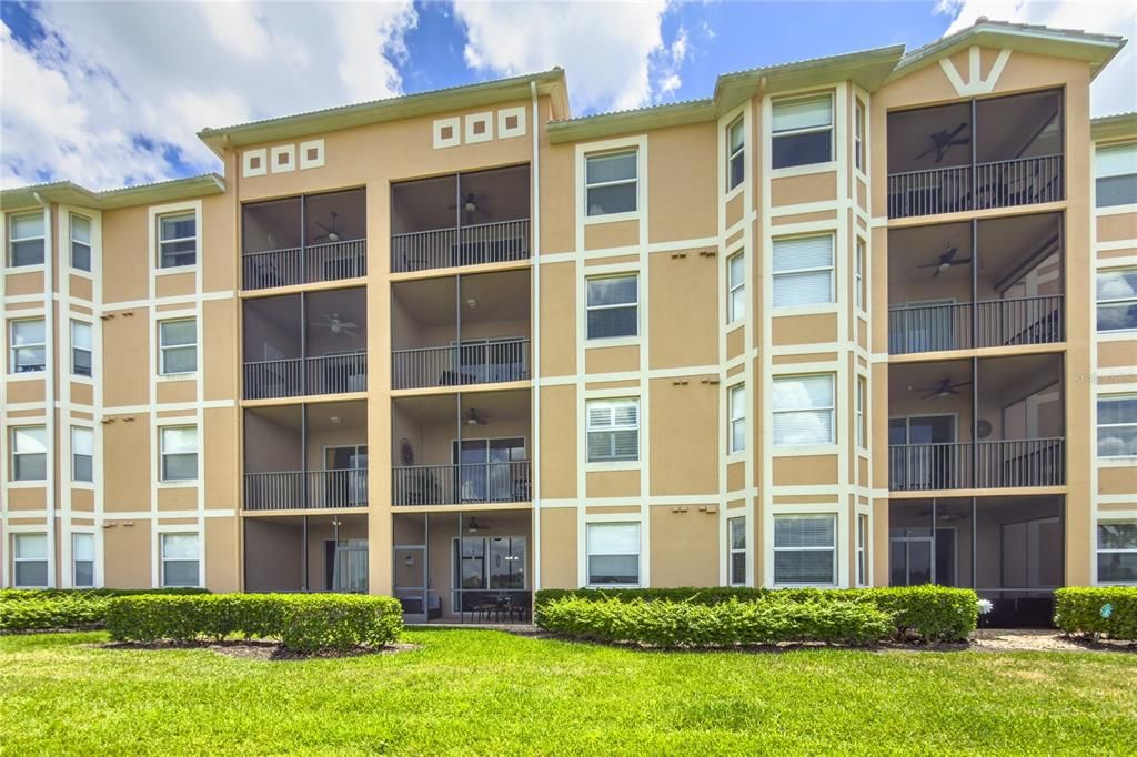 For Rent: $1,950 (2 beds, 2 baths, 1121 Square Feet)