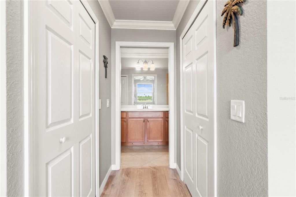 For Rent: $1,950 (2 beds, 2 baths, 1121 Square Feet)
