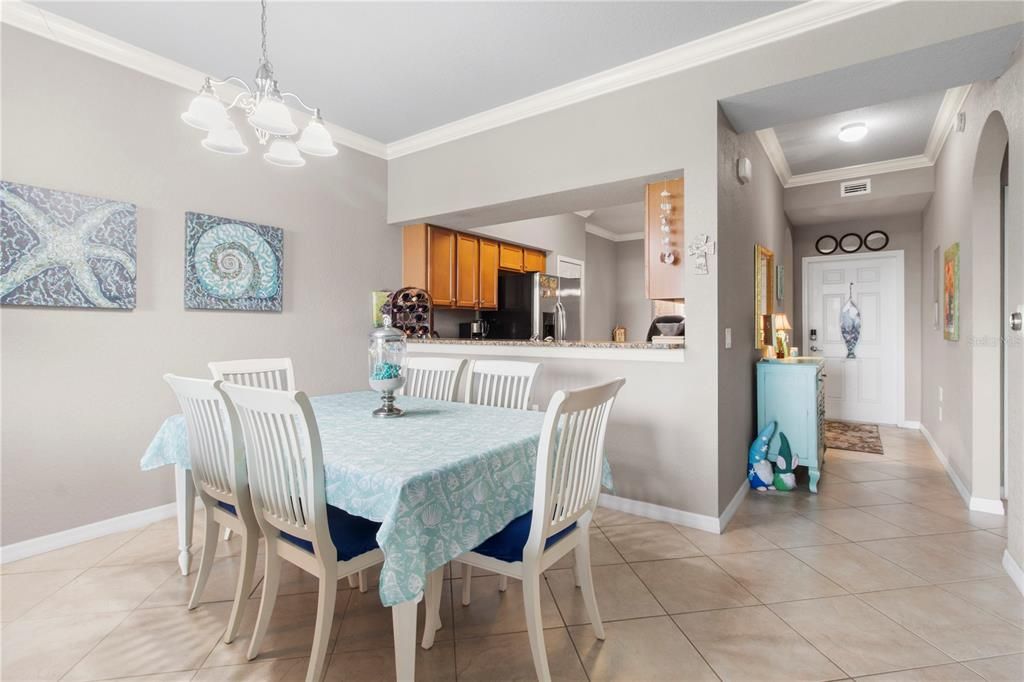 For Rent: $1,950 (2 beds, 2 baths, 1121 Square Feet)