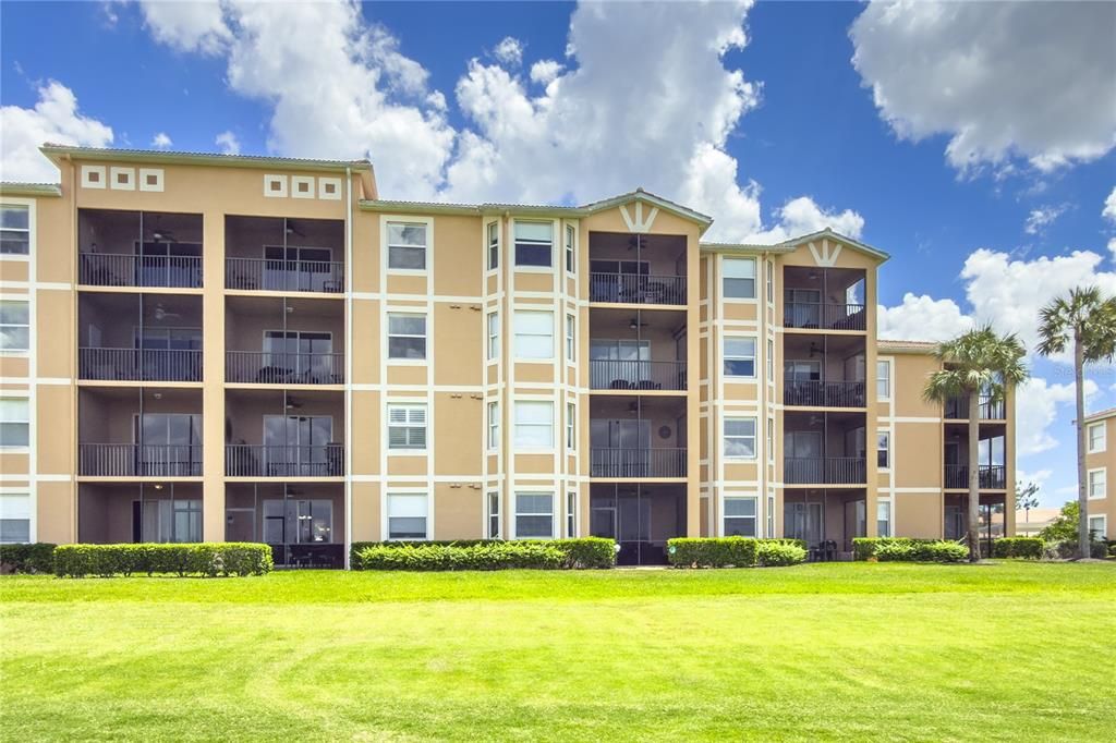 For Rent: $1,950 (2 beds, 2 baths, 1121 Square Feet)