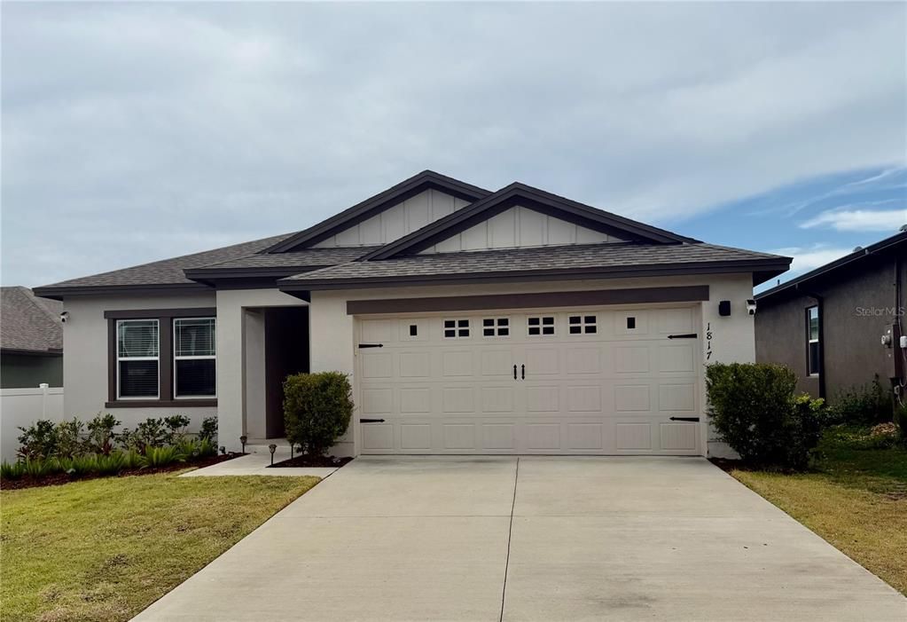 For Sale: $499,900 (4 beds, 2 baths, 1883 Square Feet)