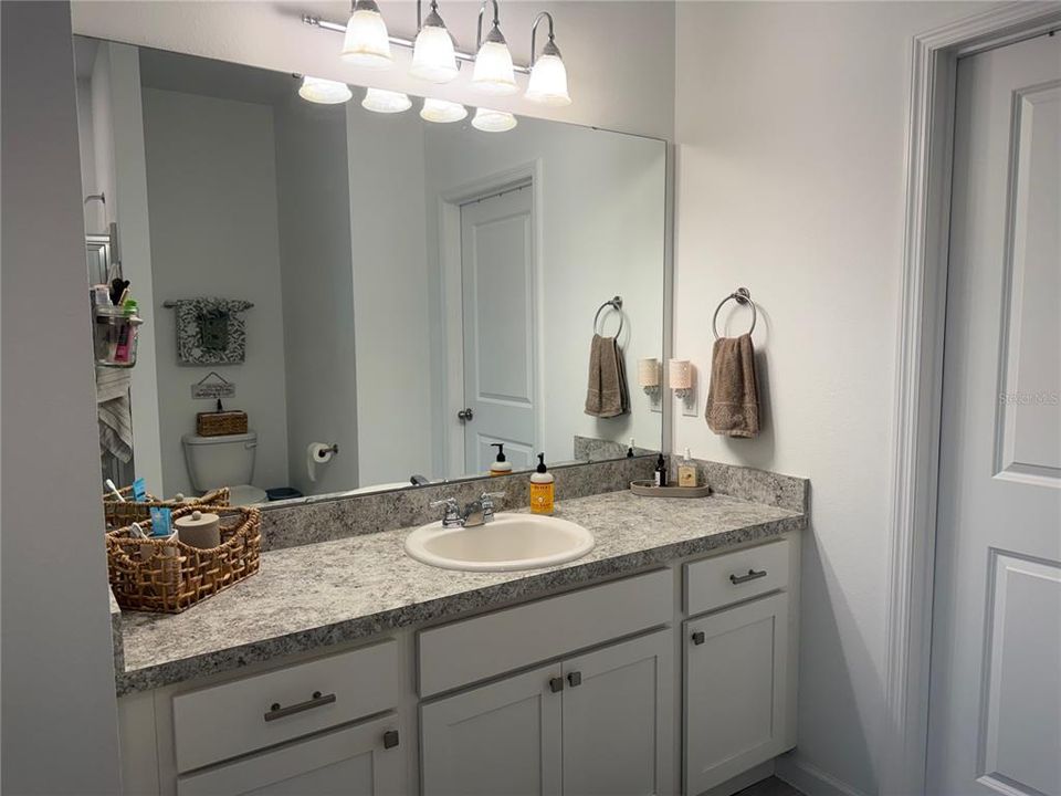 For Sale: $499,900 (4 beds, 2 baths, 1883 Square Feet)