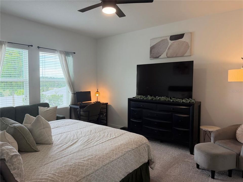 For Sale: $499,900 (4 beds, 2 baths, 1883 Square Feet)