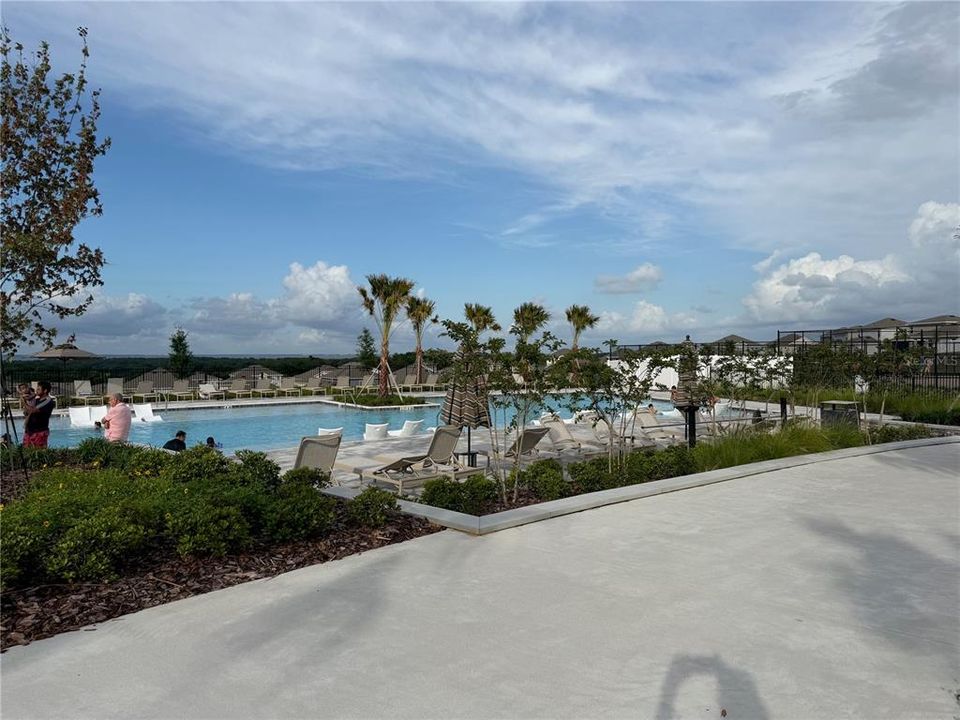 For Sale: $499,900 (4 beds, 2 baths, 1883 Square Feet)