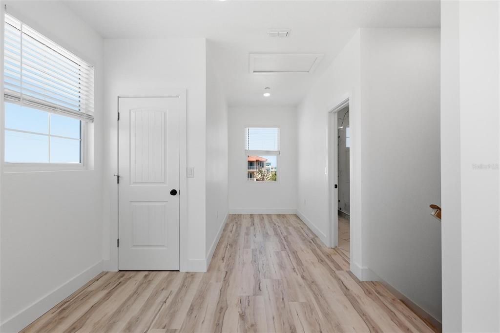 For Sale: $1,199,999 (3 beds, 2 baths, 1588 Square Feet)