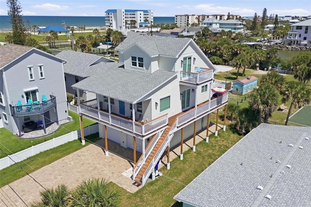 For Sale: $1,199,999 (3 beds, 2 baths, 1588 Square Feet)