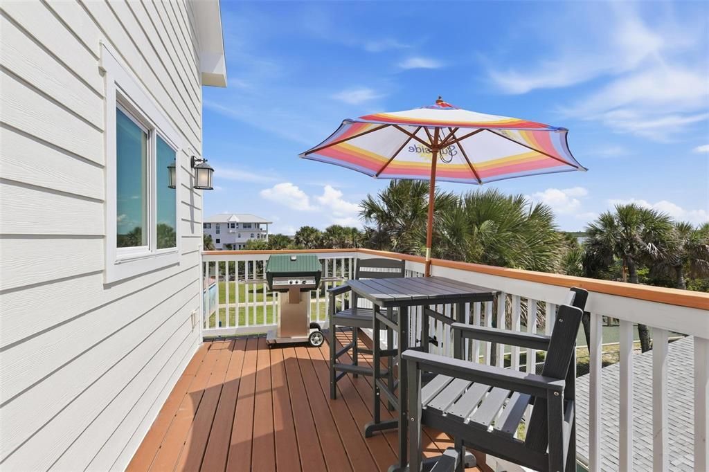 For Sale: $1,199,999 (3 beds, 2 baths, 1588 Square Feet)