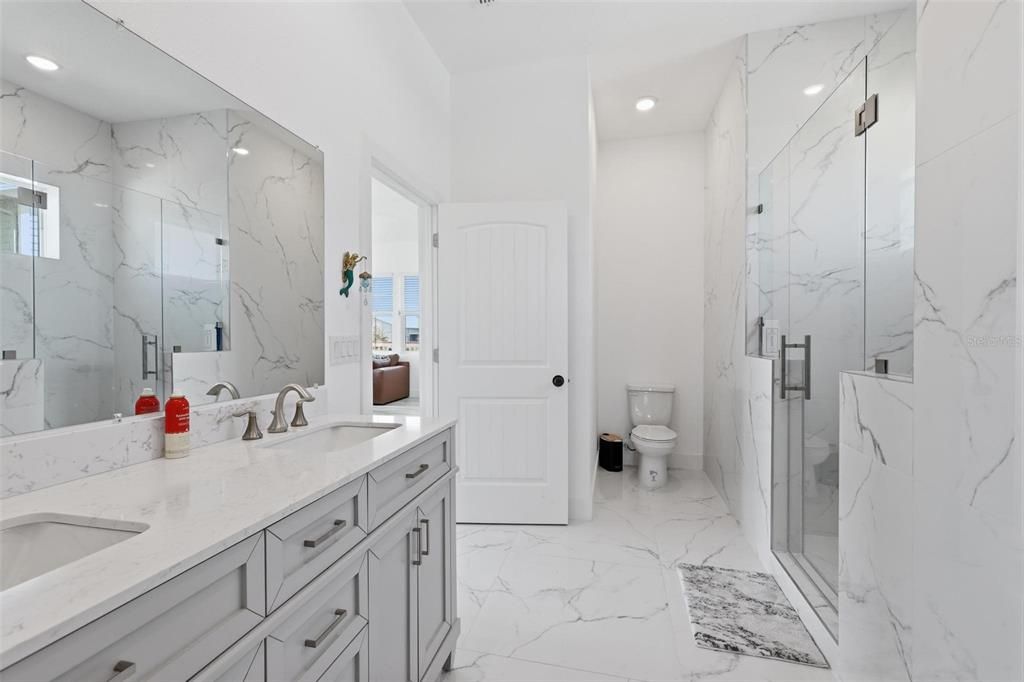 For Sale: $1,199,999 (3 beds, 2 baths, 1588 Square Feet)