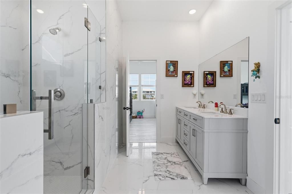 For Sale: $1,199,999 (3 beds, 2 baths, 1588 Square Feet)