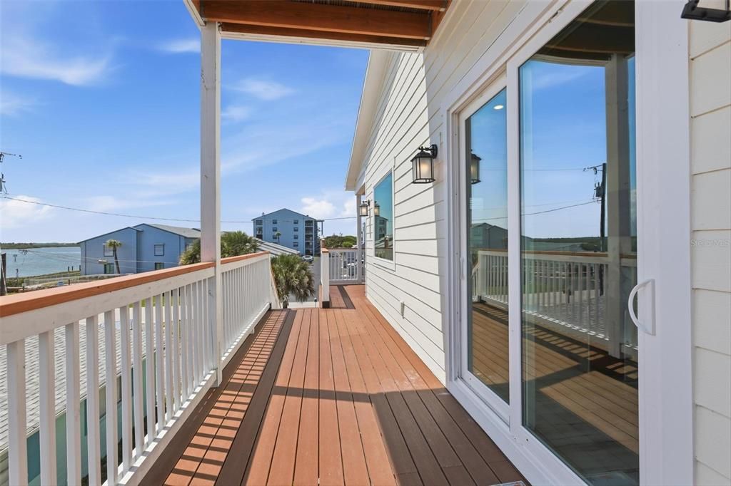 For Sale: $1,199,999 (3 beds, 2 baths, 1588 Square Feet)