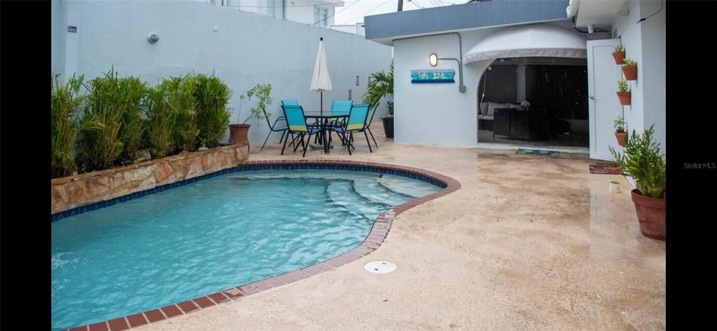 For Sale: $695,000 (4 beds, 3 baths, 3922 Square Feet)
