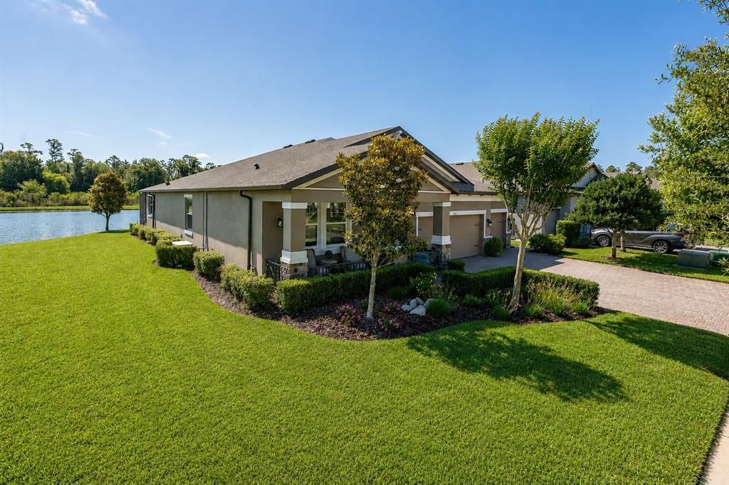 Activo con contrato: $849,999 (4 camas, 3 baños, 2706 Pies cuadrados)