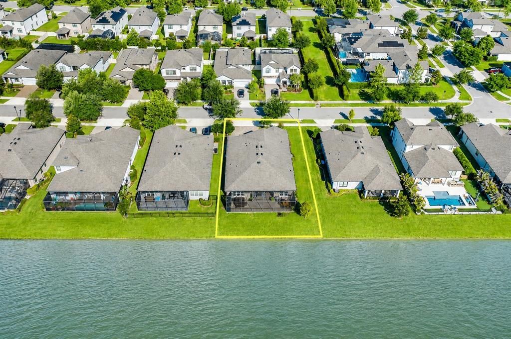 Activo con contrato: $849,999 (4 camas, 3 baños, 2706 Pies cuadrados)