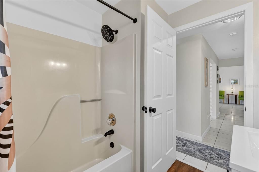 For Sale: $385,000 (3 beds, 2 baths, 2123 Square Feet)