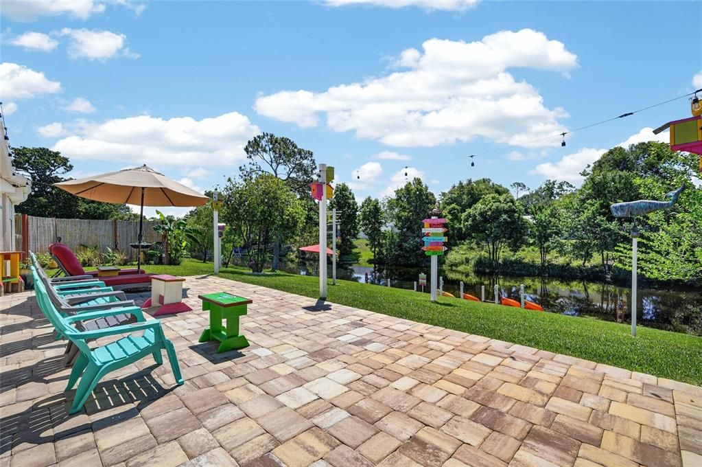 For Sale: $385,000 (3 beds, 2 baths, 2123 Square Feet)