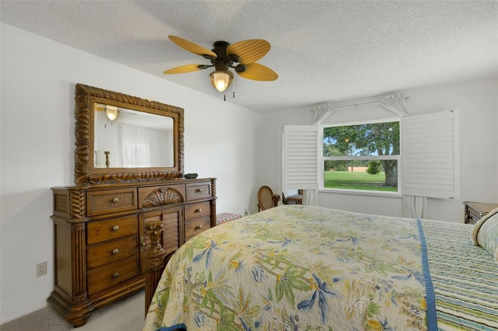 For Sale: $554,000 (2 beds, 2 baths, 1963 Square Feet)