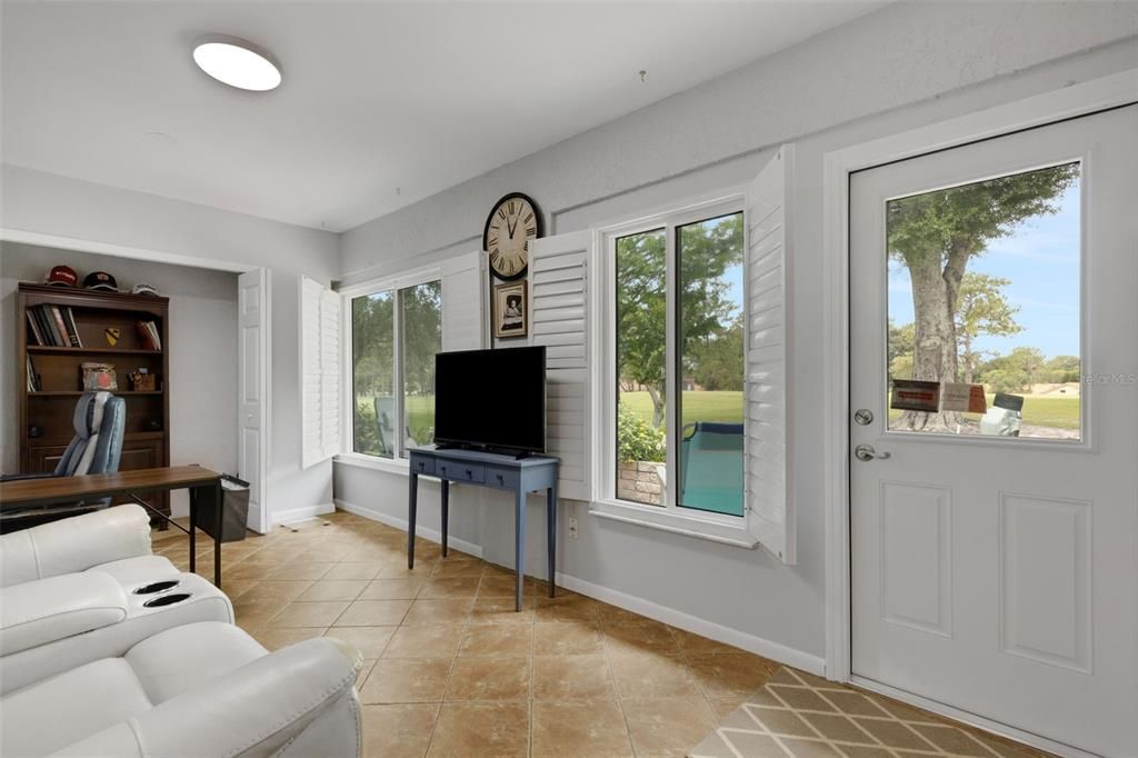 For Sale: $554,000 (2 beds, 2 baths, 1963 Square Feet)