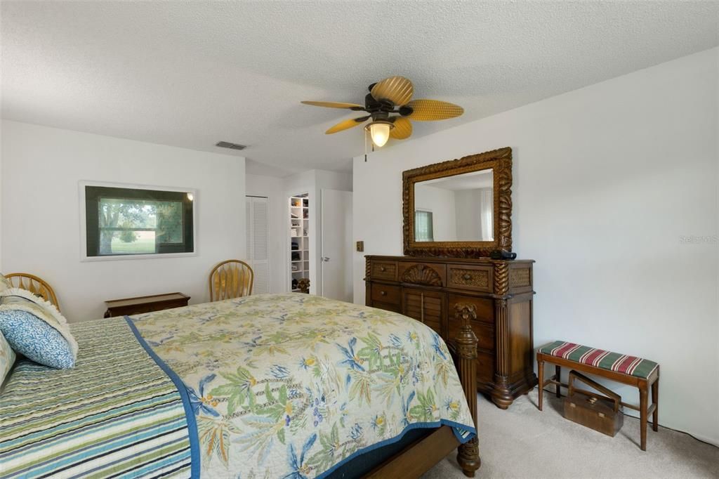 For Sale: $554,000 (2 beds, 2 baths, 1963 Square Feet)