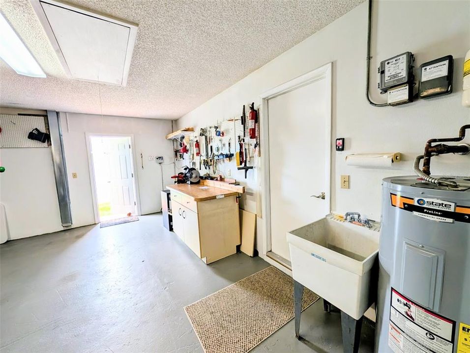 For Sale: $554,000 (2 beds, 2 baths, 1963 Square Feet)