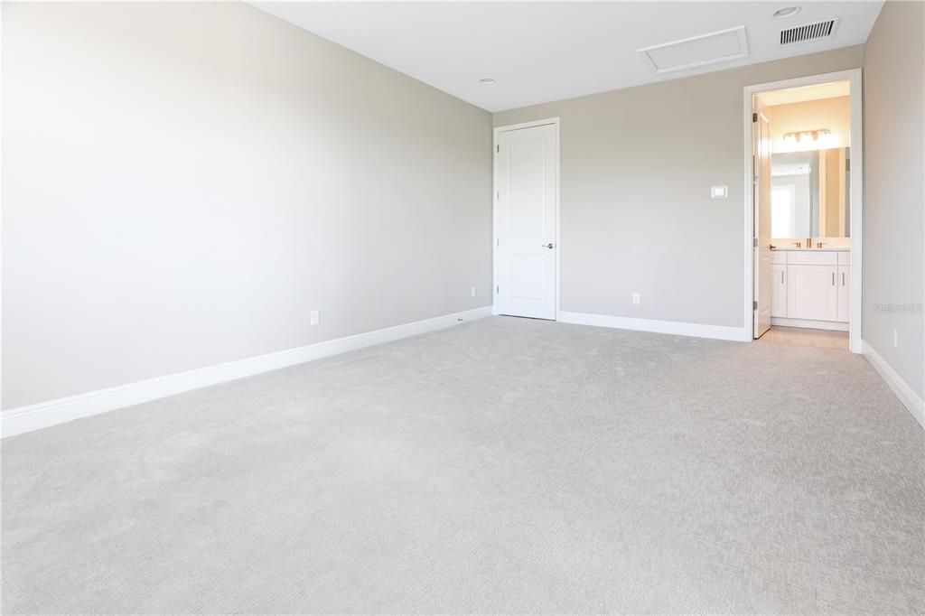 В аренду: $4,900 (4 спален, 4 ванн, 3282 Квадратных фут)