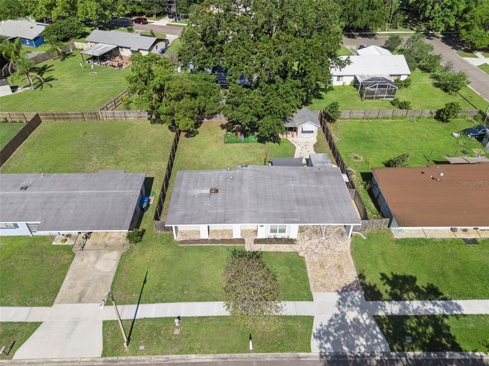 For Sale: $348,000 (3 beds, 2 baths, 1386 Square Feet)